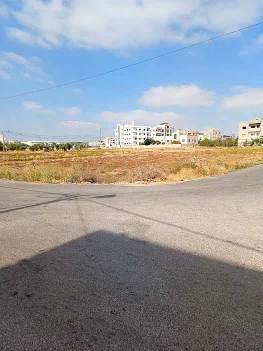 أرض سكنية مميزة في حوارة بإربد