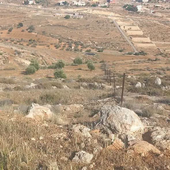 أرض استثمارية مميزة في خطله بإطلالة ساحرة
