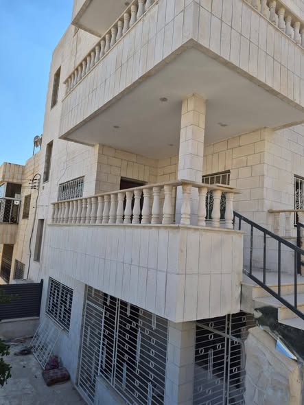 عمارة كاملة للبيع في ضاحية رشيد - فرصة استثمارية