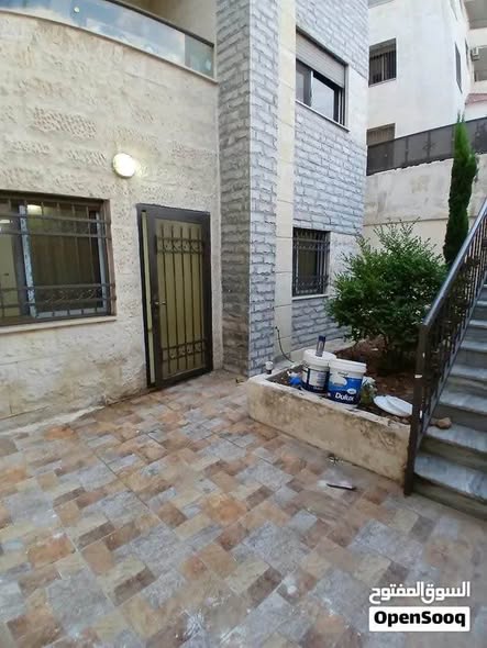 شقة عائلية للإيجار في دير غبار