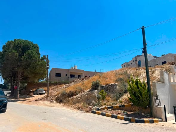 أرض سكنية فاخرة في صافوط - فرصة استثمارية