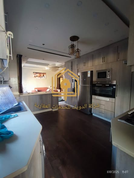 شقة مفروشة فاخرة للإيجار في الجاردنز - 3