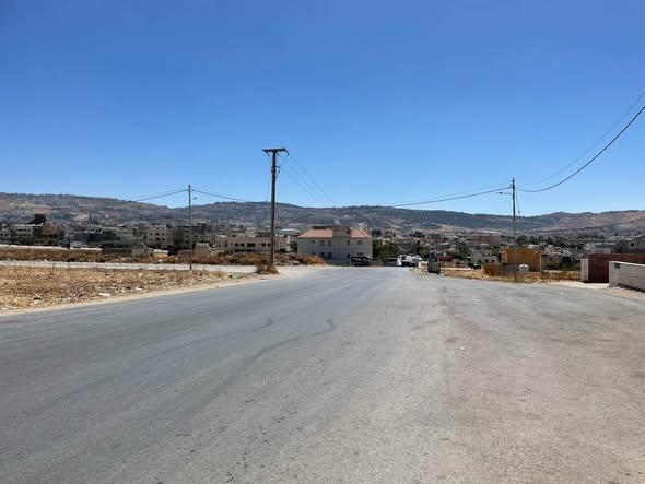 فرصة ذهبية: أرض للبيع في عين الباشا - 3