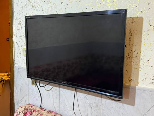 شقة مفروشة للإيجار الشهري بموقع مميز - 4