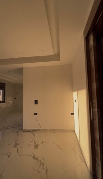 طابق كامل مع روف فاخر للبيع في عمان - 5