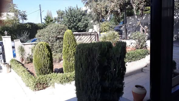 فيلا فاخرة مع حديقة وموقع استراتيجي في أم السماق الشمالي - 4