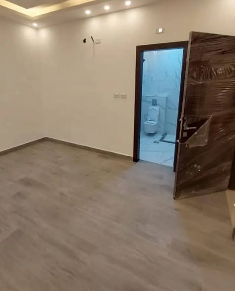 شقة فاخرة جديدة للإيجار في المدينة الرياضية - 5