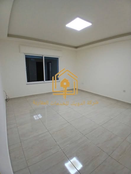شقة فاخرة للإيجار في الجاردنز - 3 نوم - 2