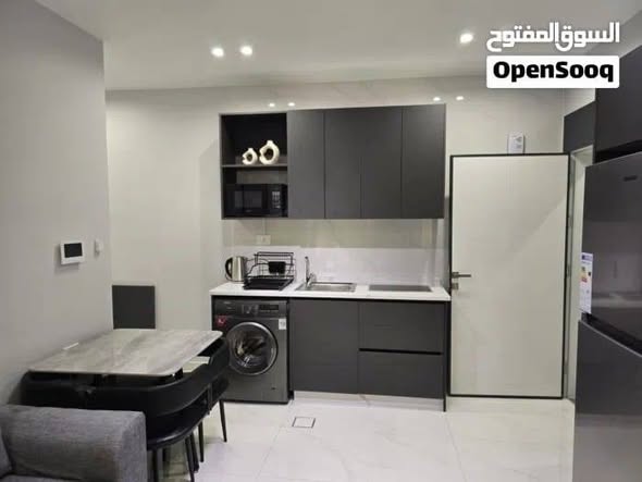 شقة مفروشة فاخرة للإيجار في ضاحية الرشيد