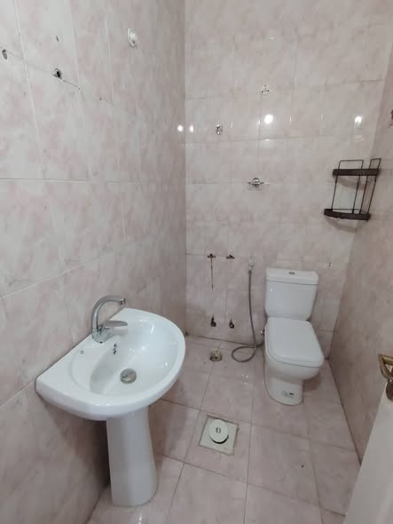 شقة فارغة للإيجار في ضاحية الرشيد – 260 دينار شامل الخدمات - 4