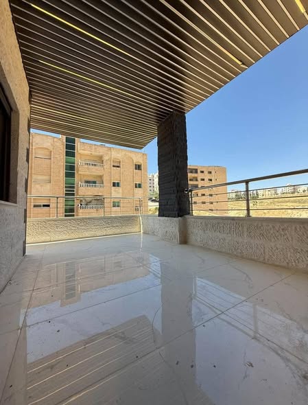 شقة فاخرة 200م بأقساط مريحة في ضاحية الرشيد