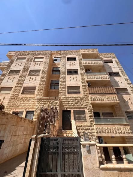 شقة فاخرة للبيع في شفا بدران - 3