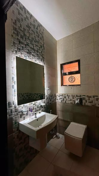 بيت مستقل فاخر للبيع في جبل الزهور - 4