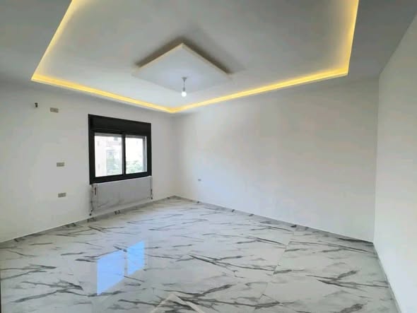 شقة راقية لم تُسكن في تلاع العلي مع ترس خارجي - 5
