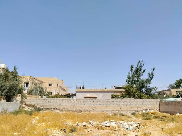 فرصة نادرة: بيت مستقل للبيع في المفرق بأسعار خيالية