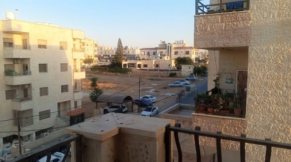 شقة فاخرة للإيجار في إربد - ضاحية الحسين - 2