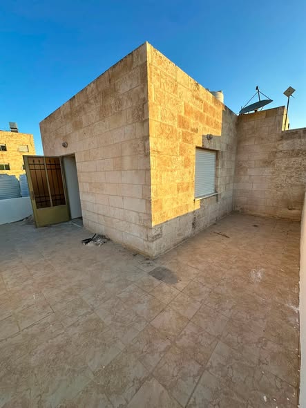 شقة فاخرة مع روف في مرج الحمام - 4