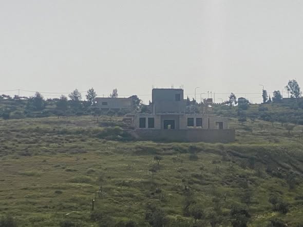 أرض للبيع في إربد بإطلالة رائعة - 4