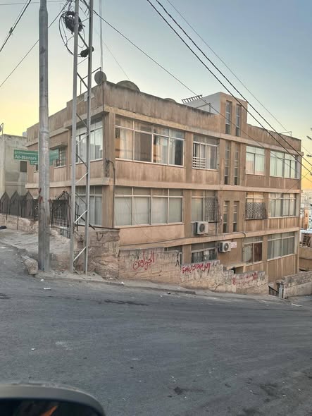 عمارة استثمارية فاخرة للبيع في ماركا - 5