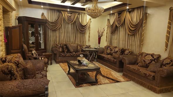 منزل فخم للبيع في قرية سالم – فرصة استثمارية مميزة