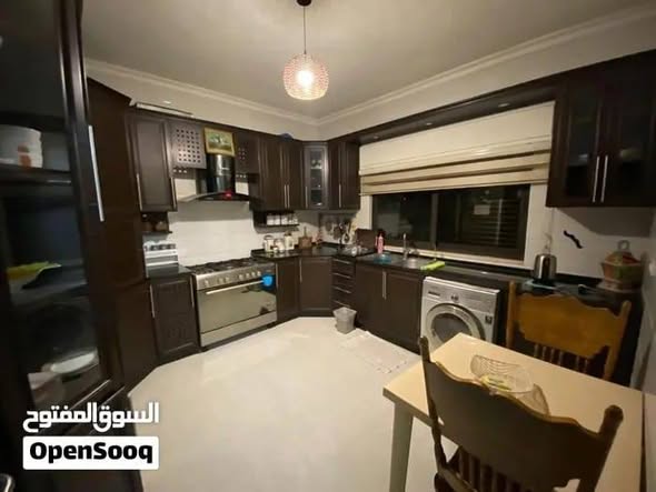 شقة مفروشة فاخرة للإيجار في تلاع العلي