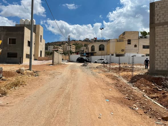 قطعة أرض استثنائية في عين الباشا لبناء بيت العمر - 2