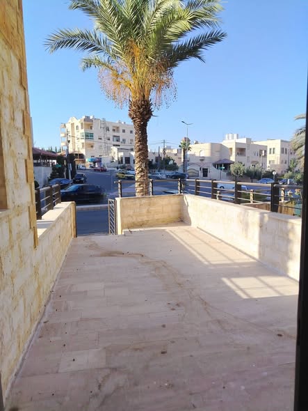 شقة فاخرة للبيع في الجبيهة - حي الريان فرصة استثمار وسكن