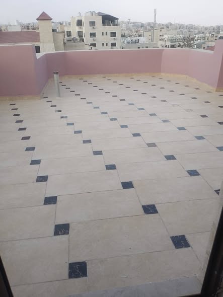 شقة فارغة بإطلالة ساحرة في الرابية - 250 دينار - 4