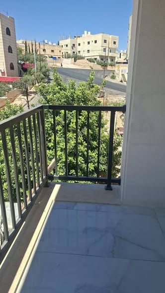 شقة فاخرة للبيع في طبربور بموقع مميز - 2