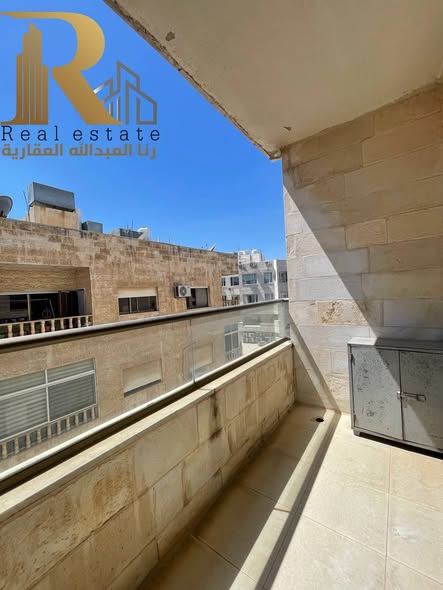 شقة فاخرة في الصويفية بإطلالة رائعة