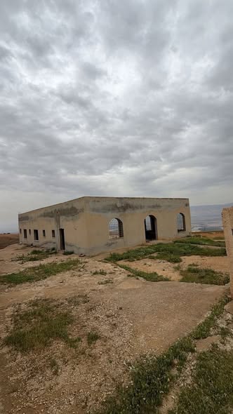 مزرعة فاخرة مع مسبح وبئر ماء في السلط - فرصة نادرة - 2