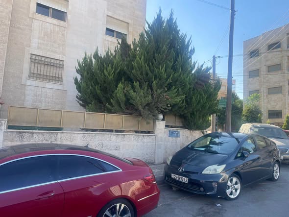 شقة نصف أرضية للبيع في الجندويل - مساحة واسعة - 2