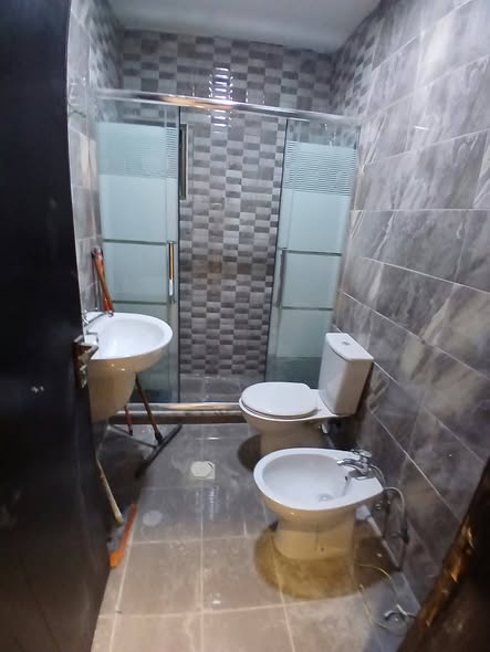 شقة فاخرة لم تُسكن بعد في ضاحية الرشيد - 2