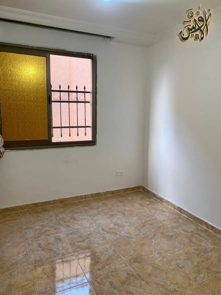 شقة طابق أرضي للبيع في إسكان الضباط - 2