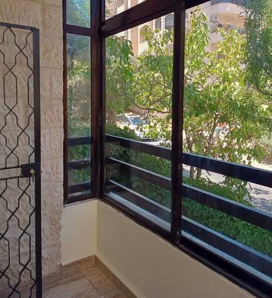 شقة مميزة فارغة للإيجار في الجبيهة - 5