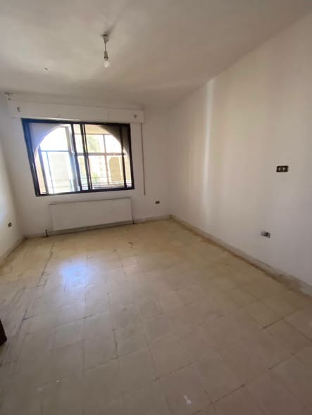 شقة فارغة للإيجار في الجاردنز - مثالية للسكن - 4