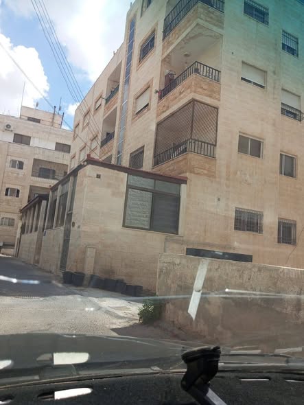 شقة طابق أرضي للبيع في صويلح - فرصة لا تعوض - 4