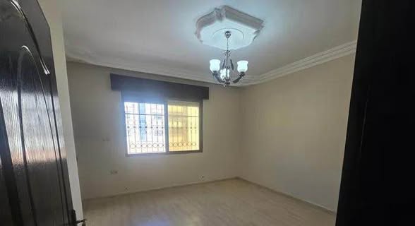شقة فاخرة للإيجار في شفا بدران - 320م - 2