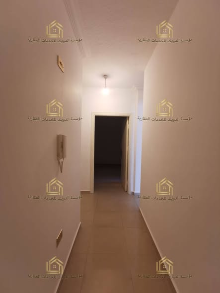 شقة فارغة للإيجار في ضاحية الرشيد
