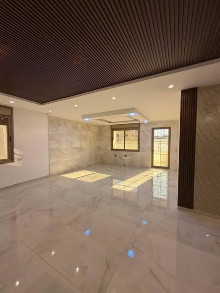 شقق فاخرة للبيع في إربد – جنوب العوادين بمساحة 208م - 2