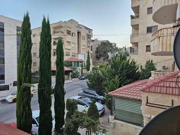 شقة فاخرة للبيع الفوري في الجبيهة - 3