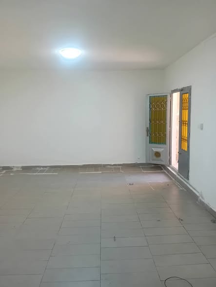 شقة أرضية للبيع مع تراس في إسكان عيش كريم - أبو علندا - 5