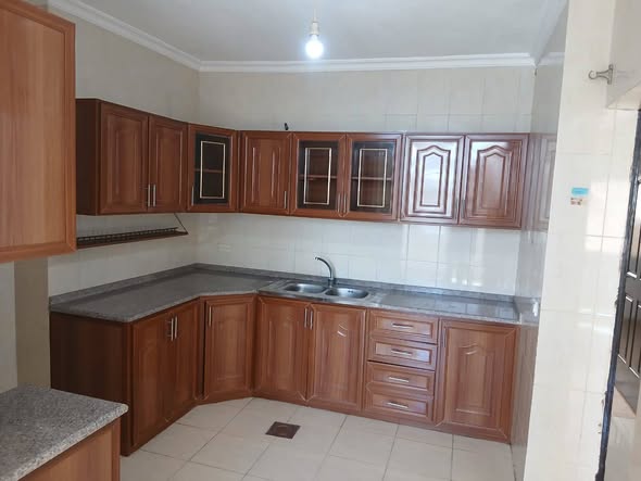 شقة للإيجار الفوري في المدينة الرياضية – 3 غرف نوم و3 حمامات