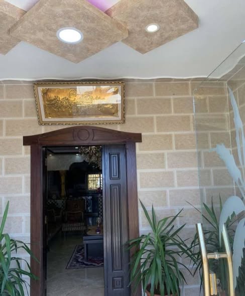 بيت فاخر للبيع بحجر الواجهة والمساحة الكبيرة - 5