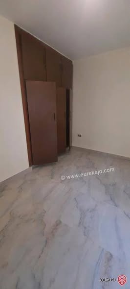 شقة فاخرة مجددة بالكامل في أم أذينة - 2