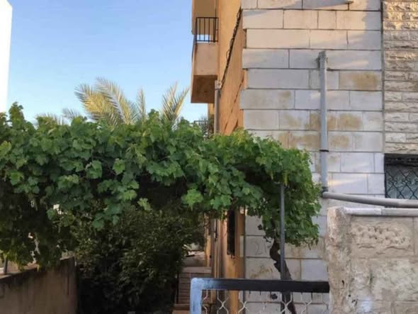 بيت طابقين بمساحة 800م في بني كنانة - 2