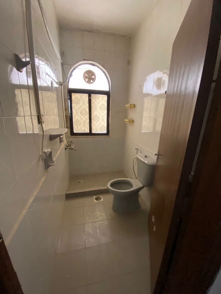 شقة فارغة للإيجار في الجاردنز - مثالية للسكن