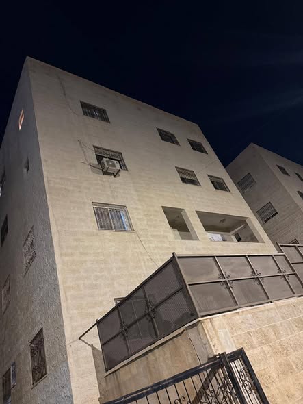 عمارة استثمارية كاملة للبيع في موقع حيوي - 3