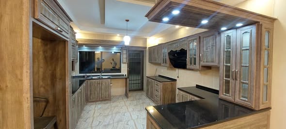 شقة فاخرة للإيجار في الراهبات - إربد - 2