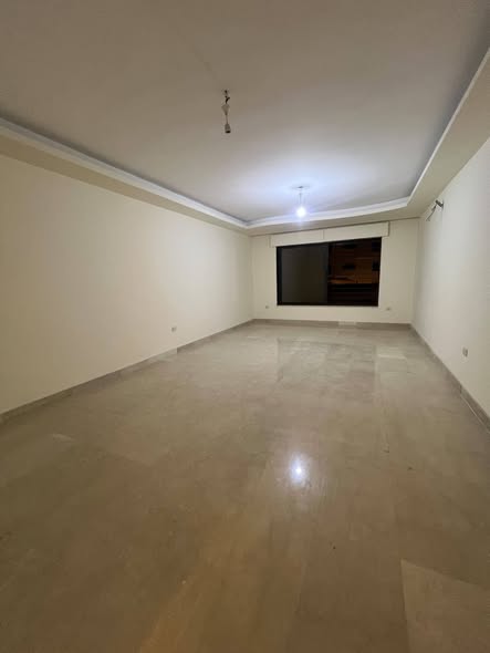 شقة فاخرة للإيجار في ضاحية النخيل - 2
